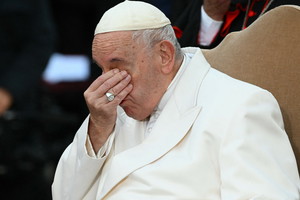 Papież Franciszek wraca do zdrowia po ciężkiej infekcji płuc