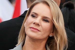 Paparazzi przyłapali Martę Nawrocką na zakupach. Nie była sama, ale to nie rodzina jej towarzyszyła