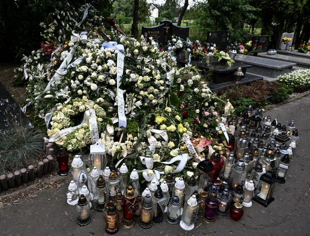 Grób Patryka Peretti na Cmentarzu w Gr?ba?owie