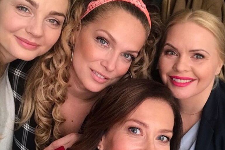Stużyńska, Liszowska, Sokołowska i Socha na planie Przyjaciółek