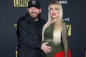 Liroy zostanie ojcem. Jego żona Dorota pochwaliła się ciążowym brzuszkiem na premierze filmu