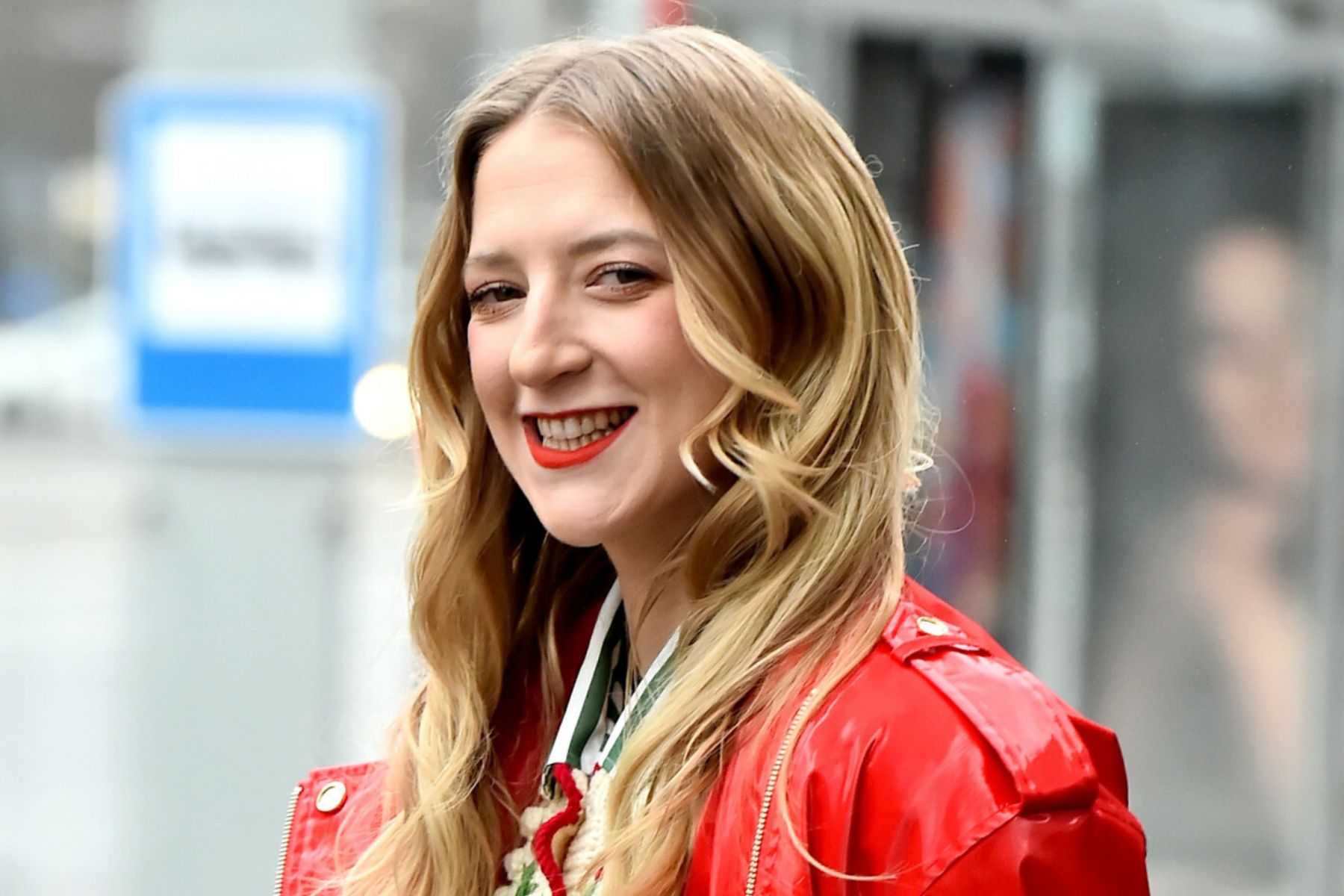 Lara Gessler ma nowe zęby