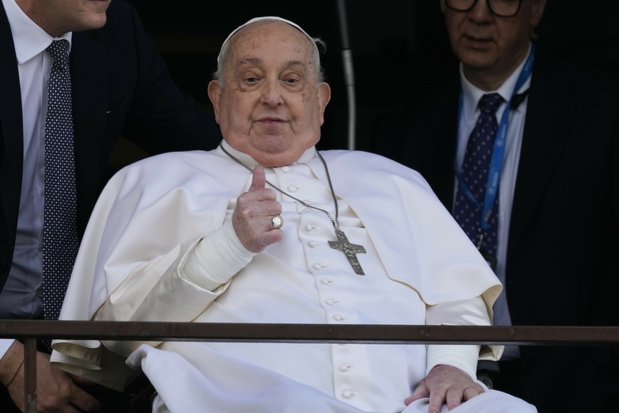 Papież Franciszek wyszedł ze szpitala