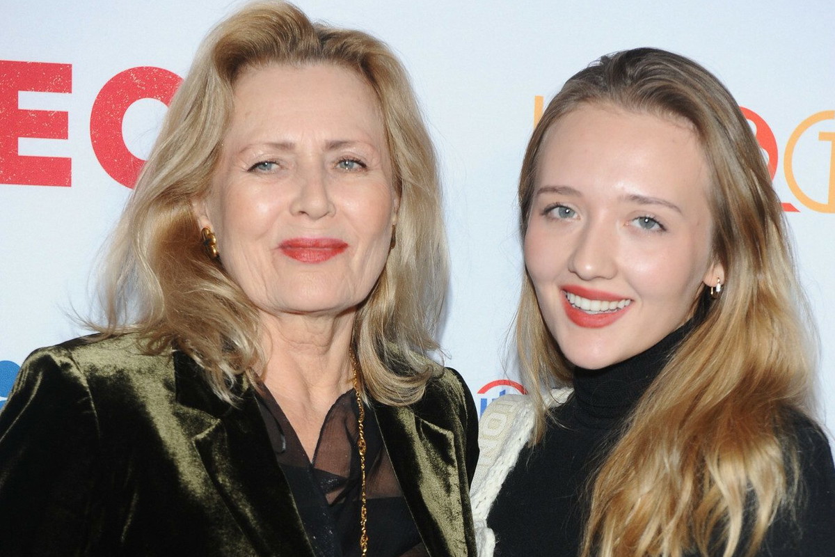 GRAZYNA SZAPOLOWSKA WNUCZKA KAROLINA MATEJ