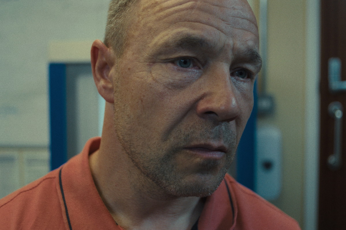 Szokujące odkrycie w serialu "Dojrzewanie" – Stephen Graham ujawnia tajemnicę