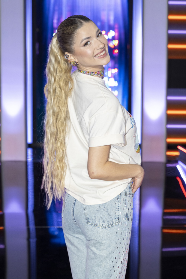 Julia Żugaj w Twoja Twarz Brzmi Znajomo