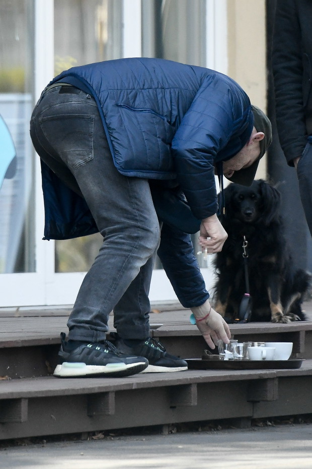 Bartosz Żukowski przyłapany przez paparazzi