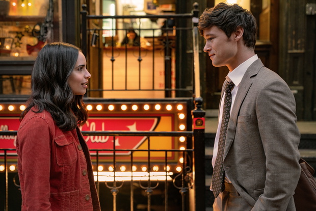 Sofia Carson: Nowa królowa komedii romantycznych podbija Netflixa
