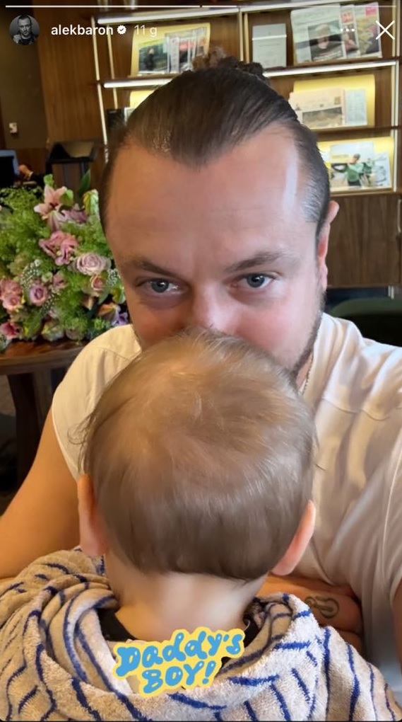 Baron pokazał zdjęcie z synem
