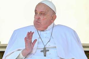 Szok i wzruszenie w Watykanie: Papież Franciszek niespodziewanie pojawił się na Placu Świętego Piotra