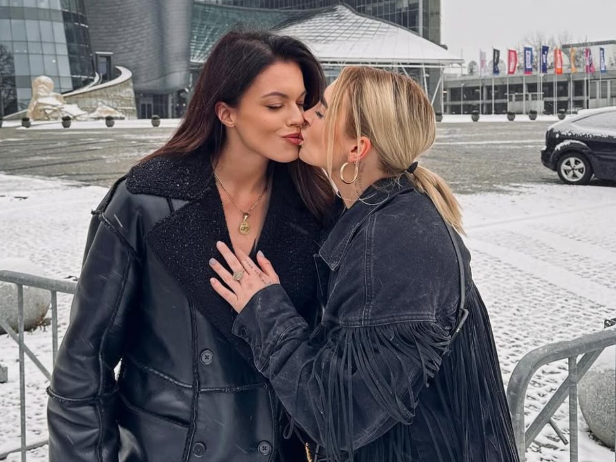 Agnieszka Skrzeczkowska i Karolina Brzuszczyńska pokazały się w sukniach ślubnych