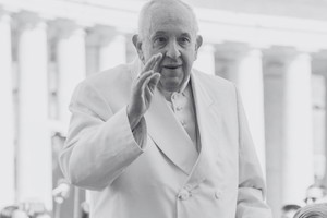 Na co zmarł papież Franciszek?