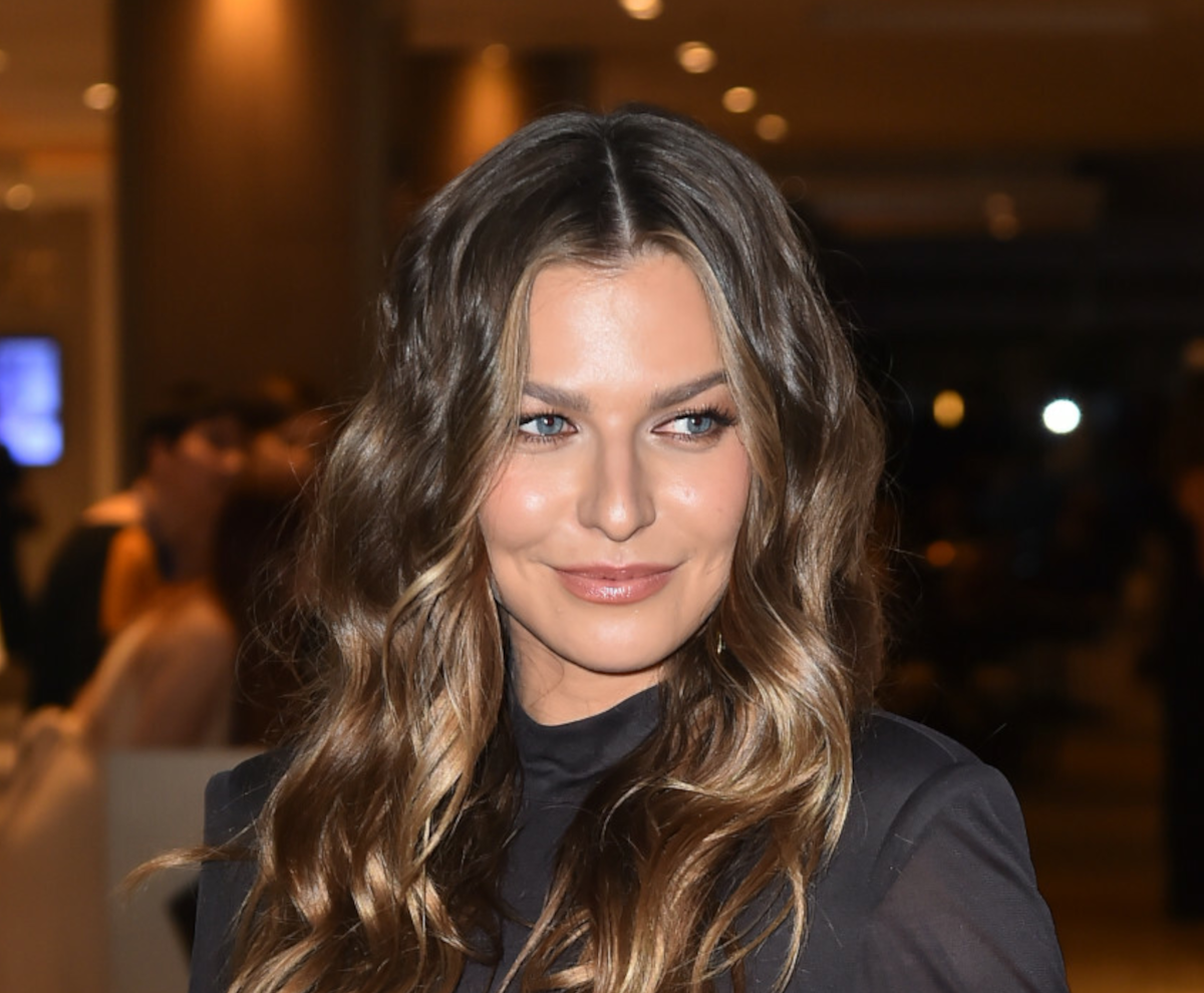 Anna Lewandowska na wakacjach w Dubaju, ale wszyscy patrzą na jej spodnie. Ale ten model wydłuża nogi