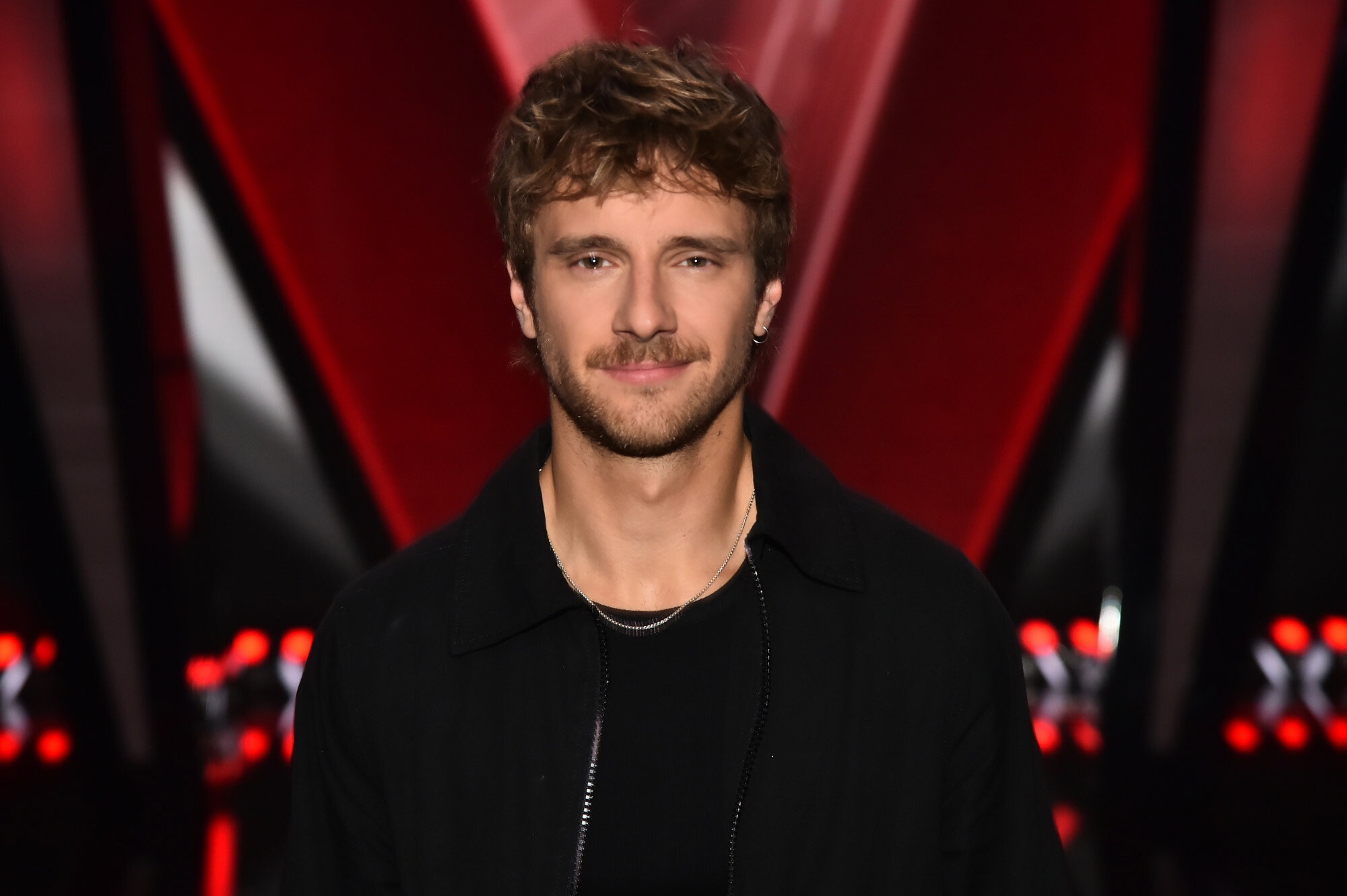 Maciej Musiał podjechał pod kościół Ferrari z koszyczkiem wielkanocnym!