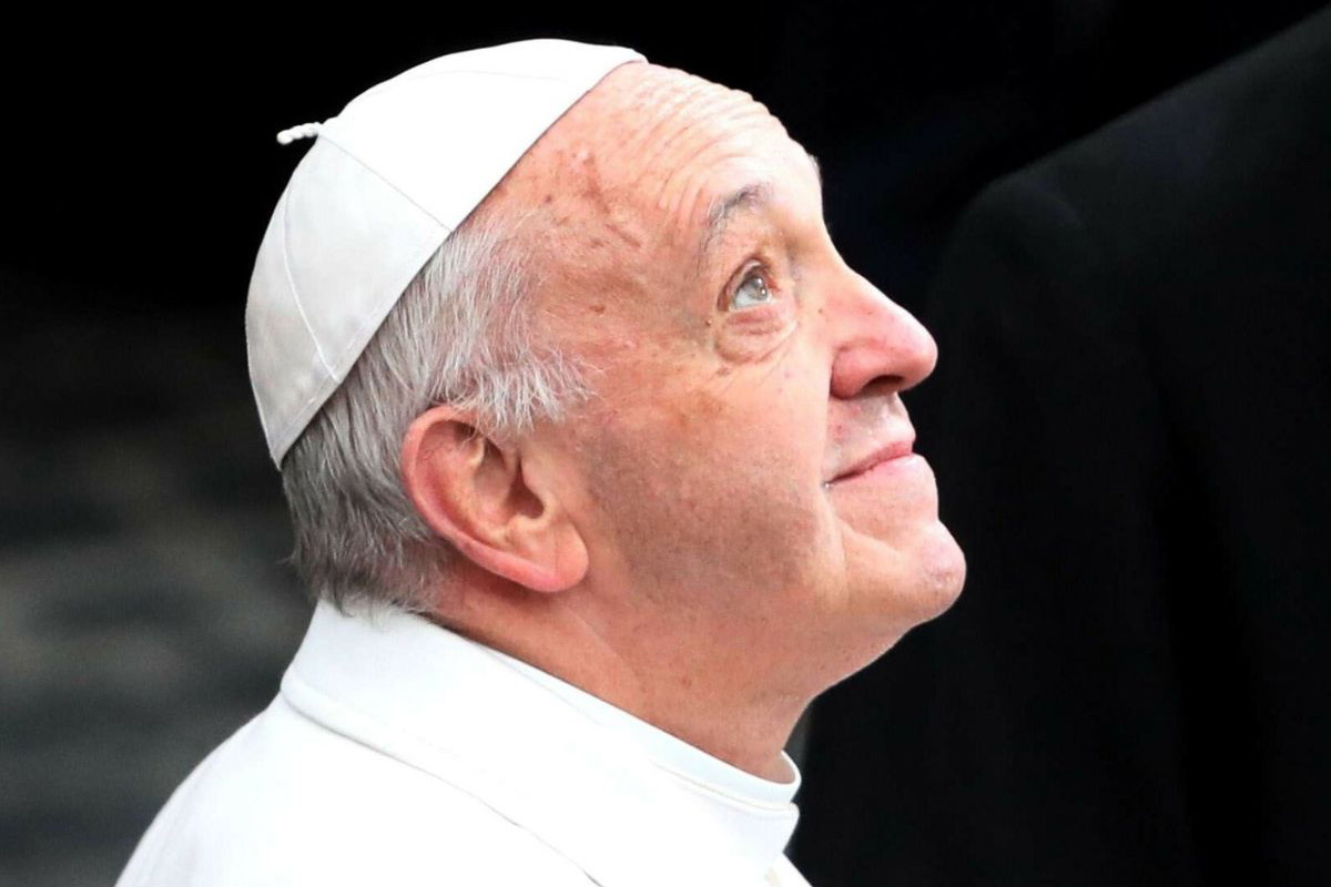 Gdzie obejrzysz pogrzeb papieża Franciszka – lista stacji i transmisji online