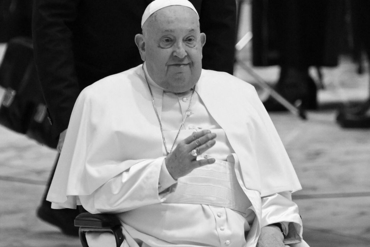 Ujawniono pełny testament papieża Franciszka