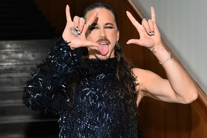 Michał Szpak szokuje zdjęciem stylizowanym na ukrzyżowanie Jezusa