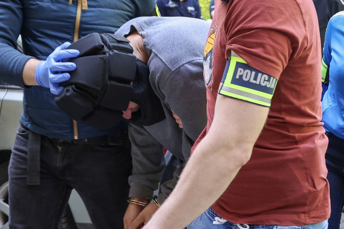 Matka nożownika zwróciła się do rodziców krakowskiego lekarza.