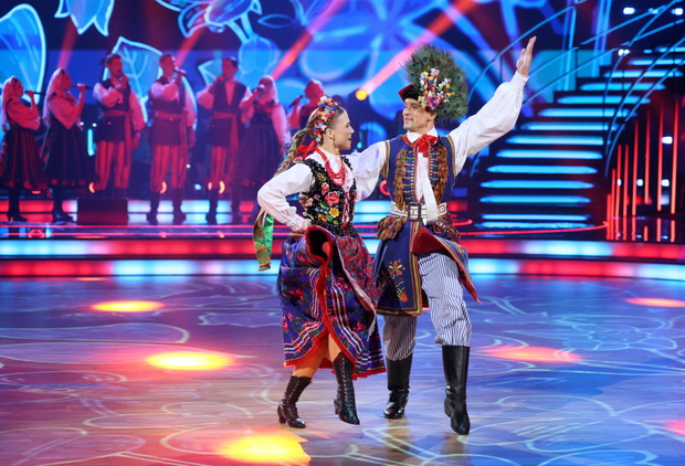 Taniec z Gwiazdami XVI edycja POLSAT - odc. 8. N/z: Filip Gurlacz, Agnieszka Kaczorowska