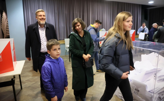 Barbara Audycka-Zandberg – nieznana twarz u boku Adriana Zandberga