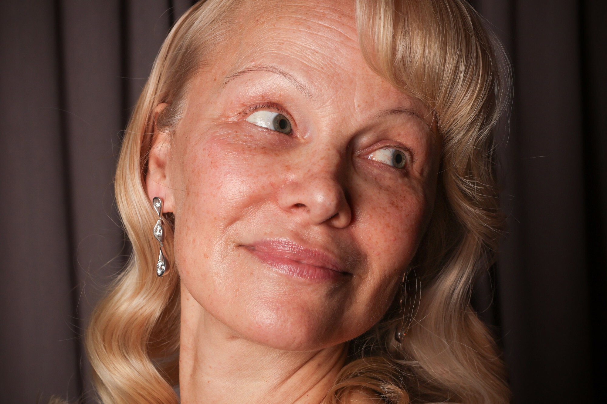Pamela Anderson olśniewa na Met Gali 2025: nowy bob i suknia pełna blasku