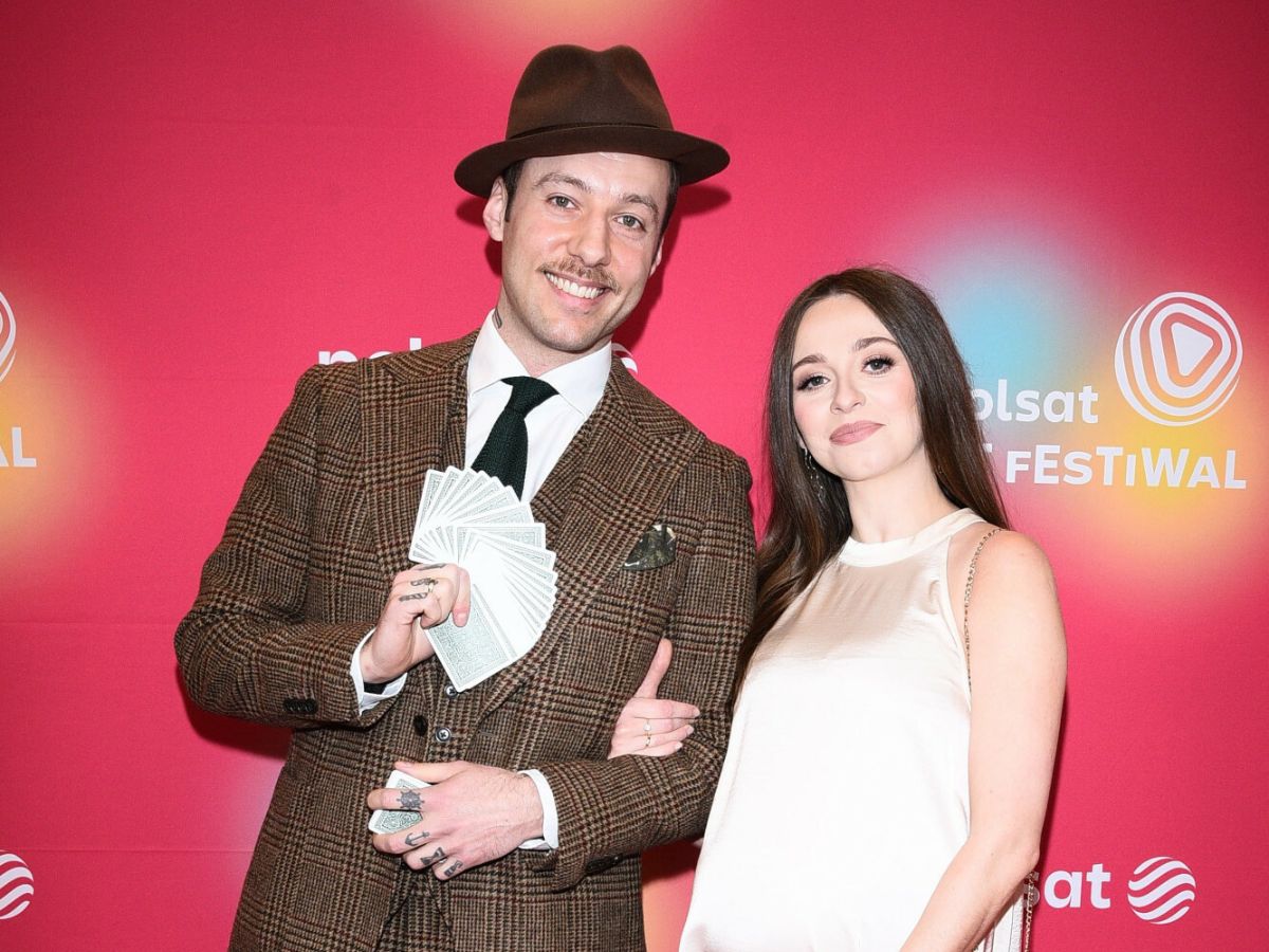 Gwiazda pokazała ciążowy brzuszek na konferencji Polsat Hit Festival