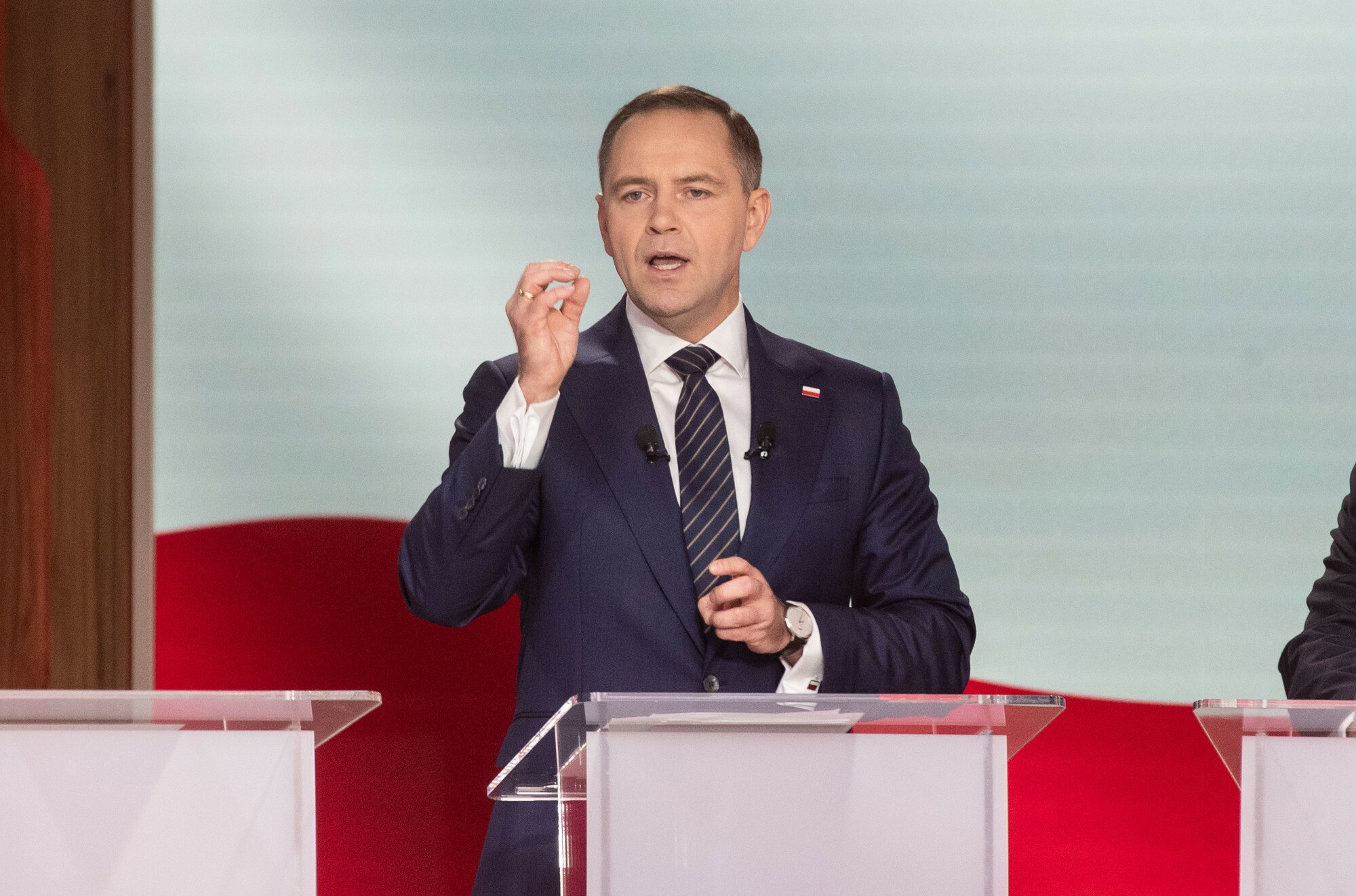 Karol Nawrocki jako Tadeusz Batyr: polityk pisze biografię gangstera i chwali samego siebie