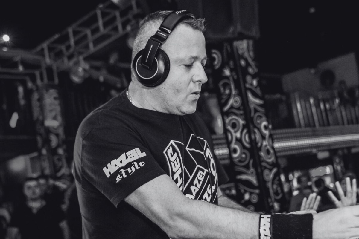 Poruszające słowa na wieńcu od synka i partnerki DJ Hazela