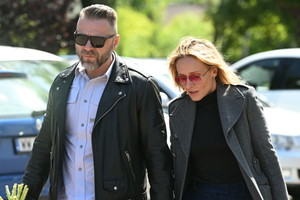 "Byłeś światłem. Zawsze będziesz". Patrycja Markowska z mężem na pogrzebie Tomasza Jakubiaka