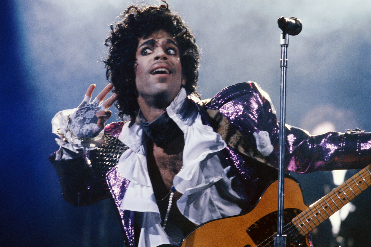 Skandal wokół "Lovesexy" Prince'a: czarna folia i kontrowersje
