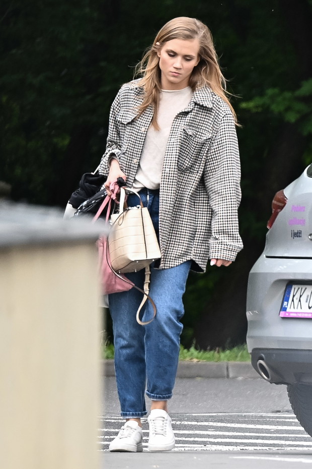 Agnieszka Kaczorowska przyłapana przez paparazzi