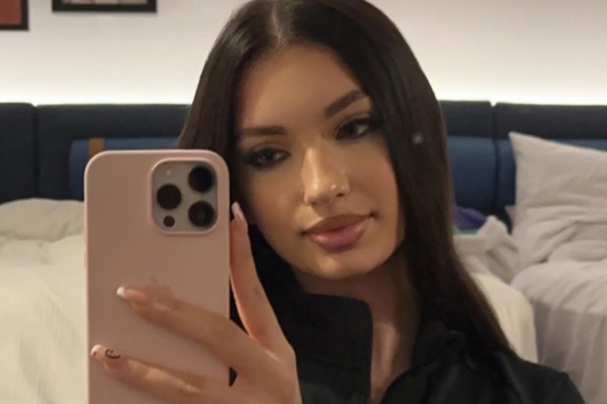 Viki Gabor zrobiła to na scenie. Internauci są oburzeni: "Przecież ona ma 16 lat"