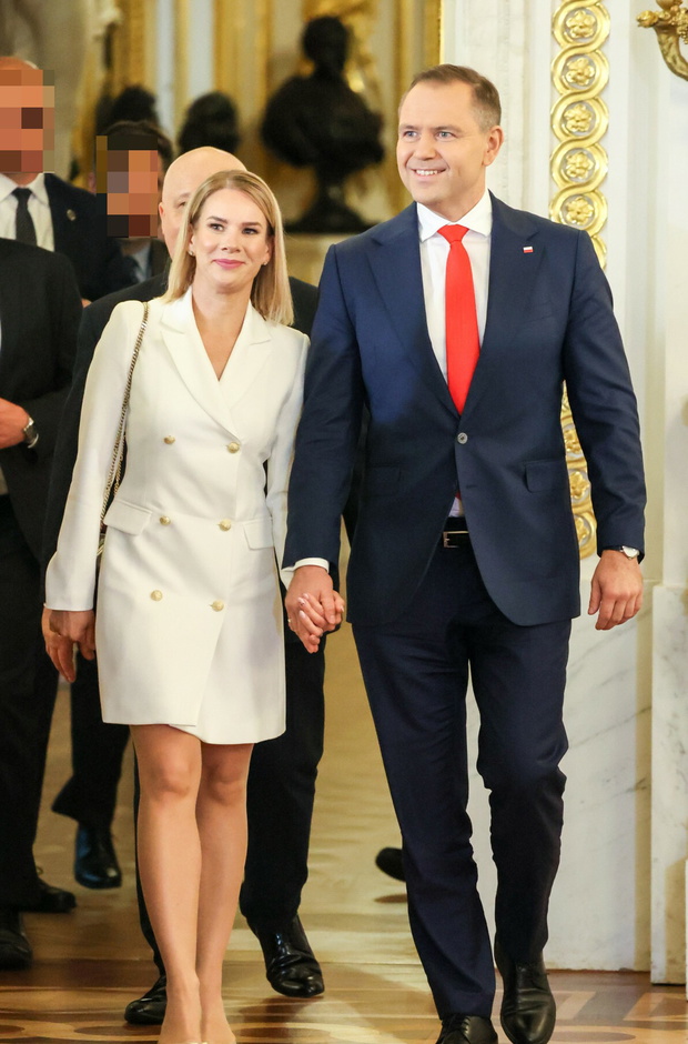 Karol Nawrocki odbiera za?wiadczenie o wyborze na Prezydenta RP
