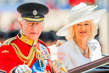 Szokujące słowa króla Karola III do Camilli podczas Trooping The Colour. Wspomniał o "hańbie"
