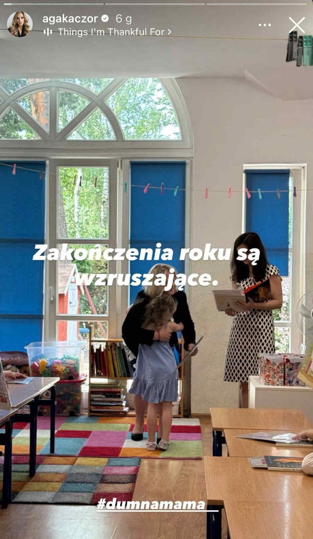 Agnieszka Kaczorowska świętuje zakończenie roku szkolnego