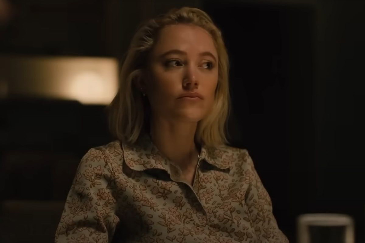 Thriller „Watcher” niebawem zniknie z Netfliksa
