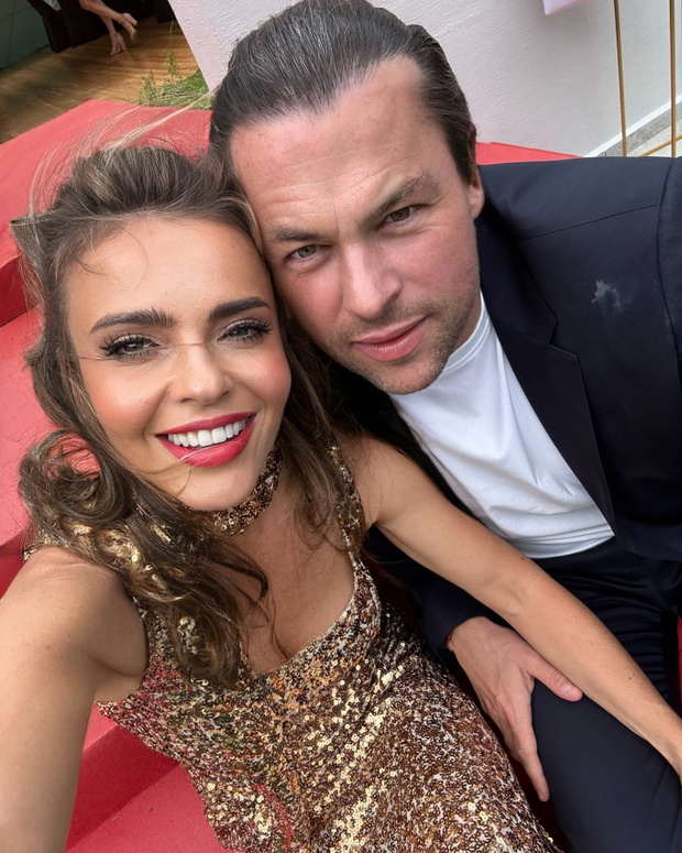 Tak Edyta Herbuś wystroiła się na ślub. Złota suknia podbiła serca internautek, fot: Instagram/edytaherbus