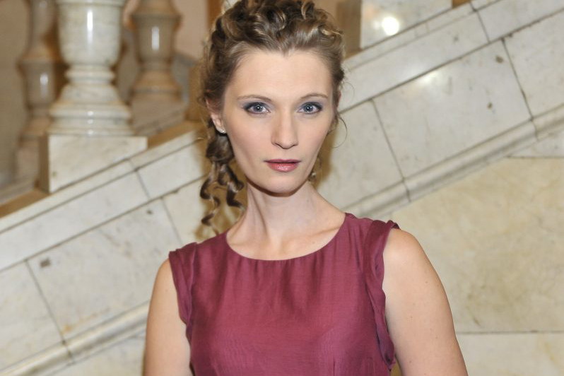 Agata Buzek