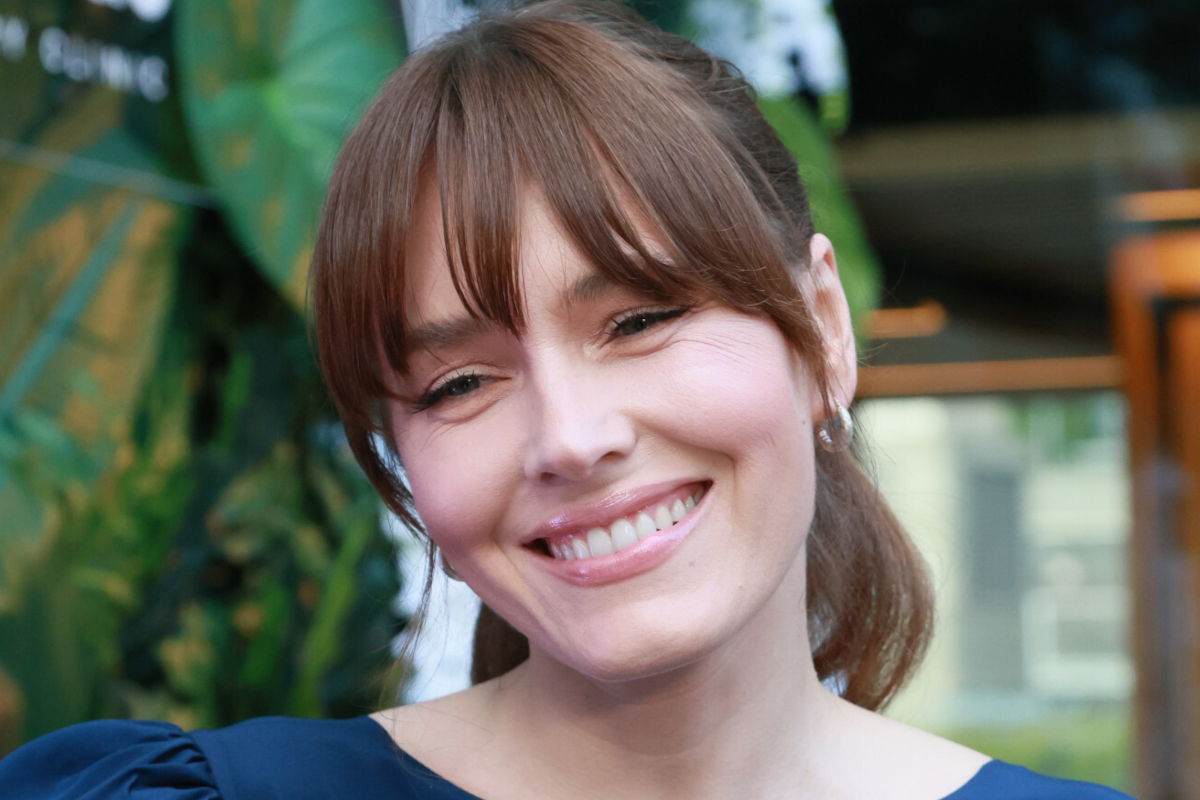 Magdalena Lamparska w sukience w stylu Paryżanek. Efekt WOW gwarantowany. Jest idealna na wesele. Wiemy, gdzie kupić podobne