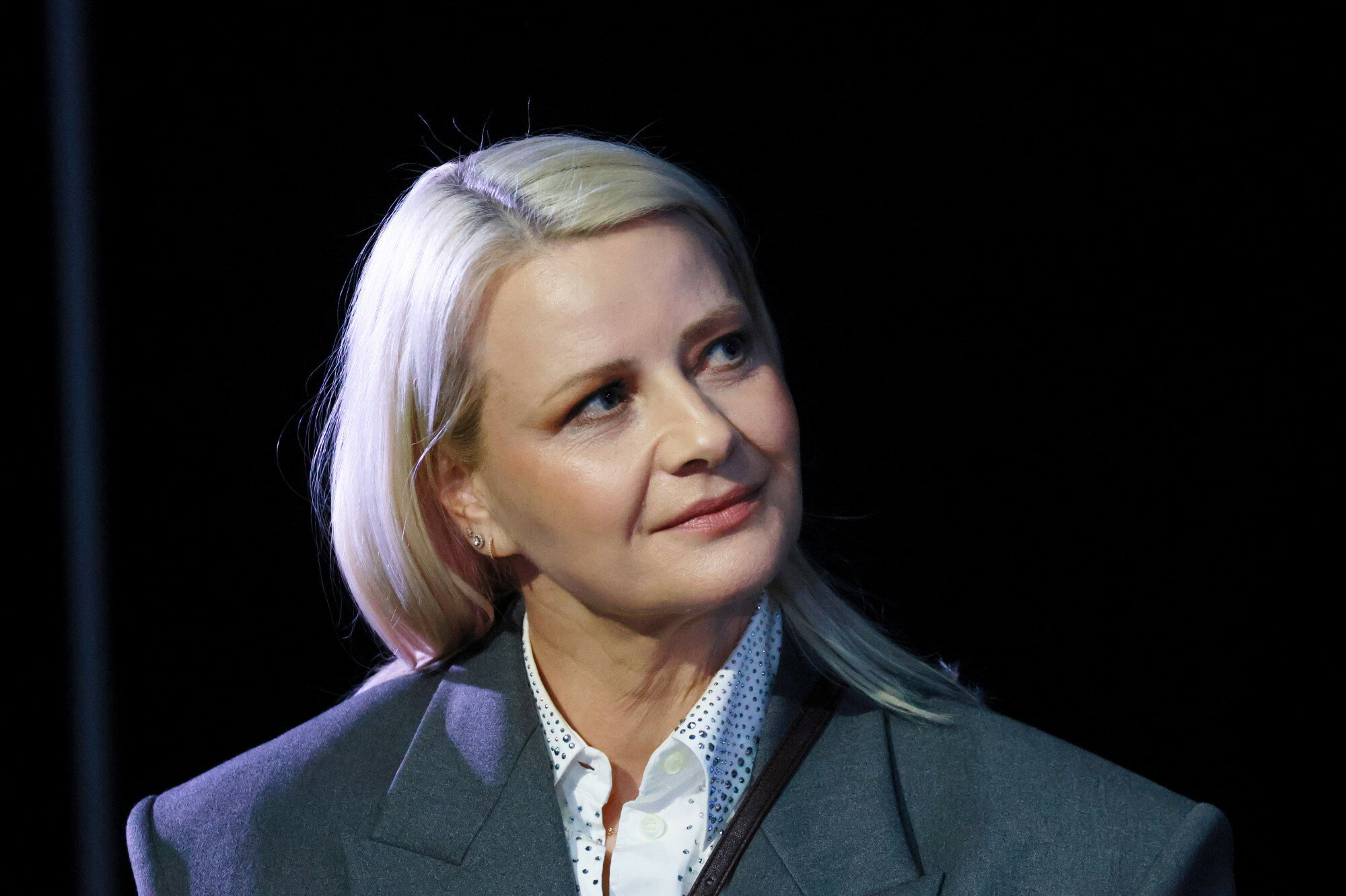 Małgorzata Kożuchowska skoczyła z balkonu! Odważna scena z serialu „Aniela”