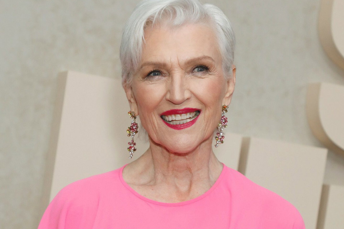74-letnia Maye Musk zachwyca stylizacjami na całym świecie. Tak wygląda mama Elona Muska