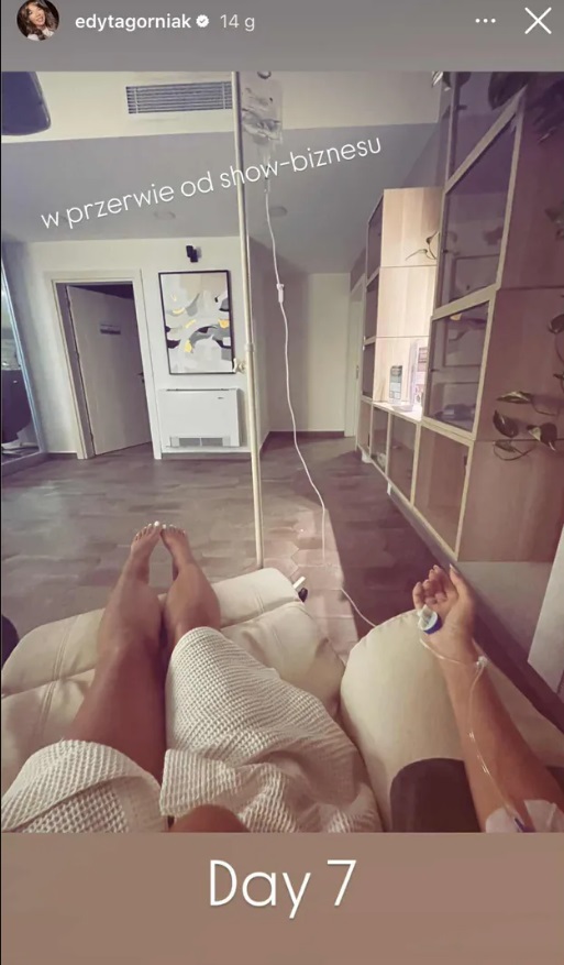 Zdjęcie Edyty Górniak z kroplówką 