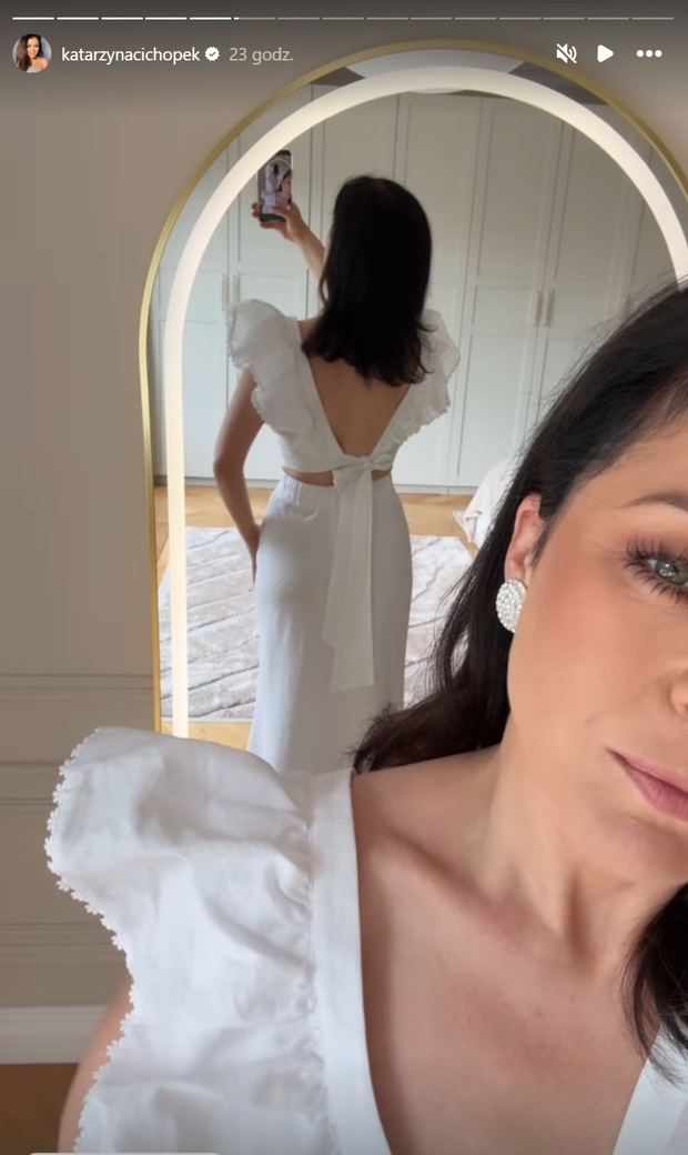Katarzyna Cichopek w białej kreacji