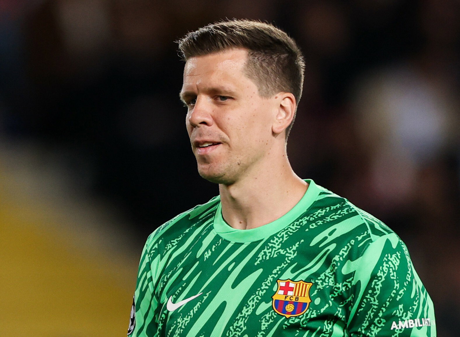 Nie tylko Lewandowski i Milik. Szczęsny też przefarbował się na blond