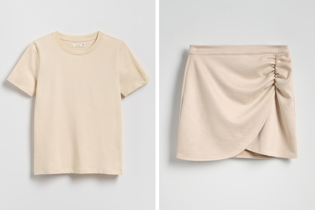 Beżowa spódnica mini i t-shirt w stylu Mariny i Anny Lewandowskej z Reserved (spódnica 49,99 złotych, bluzka 29,99 złotych)