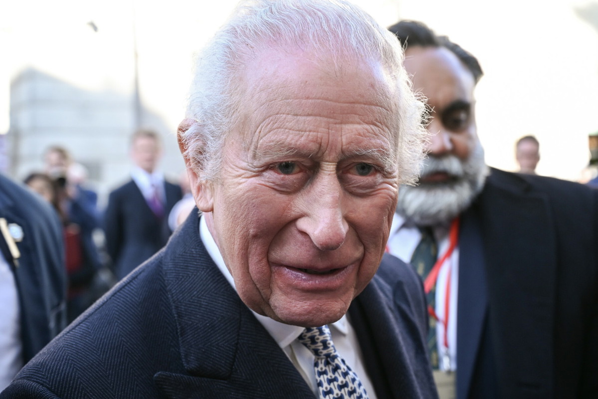 Król Karol III ujawnia plany pogrzebu. Zaskakująca rola Harry’ego i Meghan