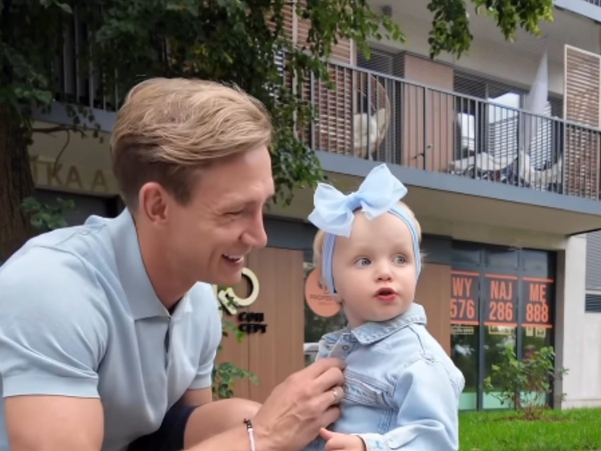 Rzeźniczak rozpływa się nad opieką nad córką i wyjawia internautom, że "Nie można było się wykazać przy pozostałych dzieciach!”