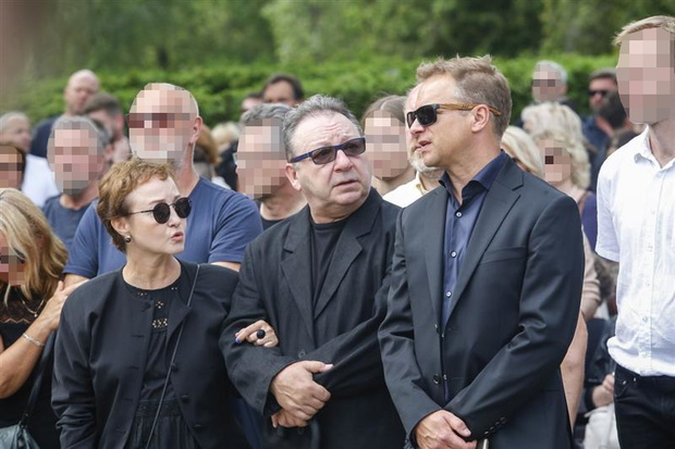 Gabriela Muskała, Zbigniew Zamachowski i Maciej Stuhr na pogrzebie Joanny Kołaczkowskiej
