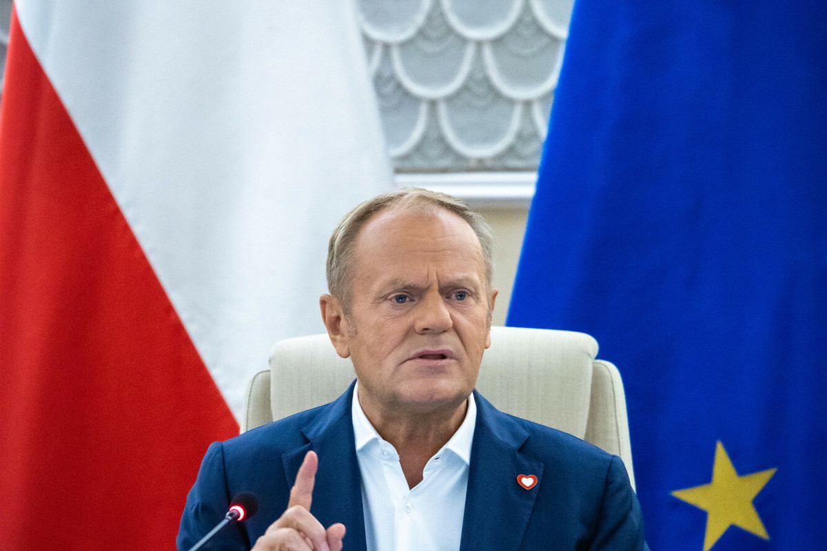 Koncert Maxa Korża na PGE Narodowym w Warszawie przerodził się w chaos. Donald Tusk potwierdził, że wobec 63 osób – 57 Ukraińców i sześciu Białorusinów – wszczęto postępowanie deportacyjne. Interweniowała policja, a w sieci zawrzało po incydencie z bander