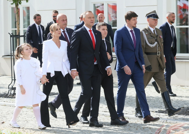 Kasia Nawrocka i brat pod ścisłą ochroną SOP! Policja w gotowości